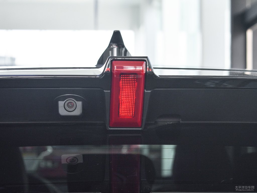 炫晶黑魏牌 VV7車尾外觀圖片