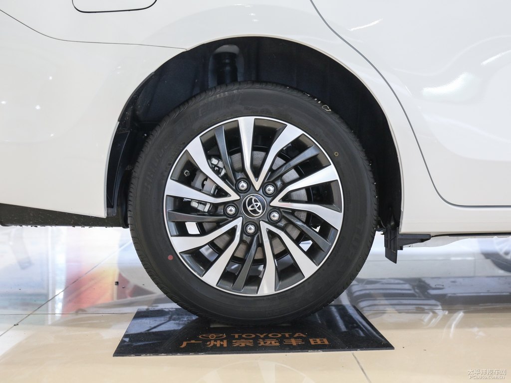 珍珠白色卡羅拉雙擎E+車身外觀圖片
