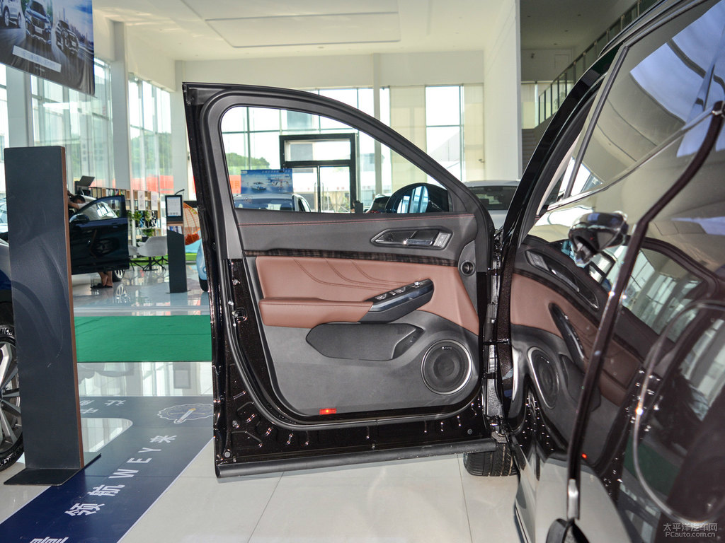 炫晶黑魏牌 VV5車廂內(nèi)飾圖片