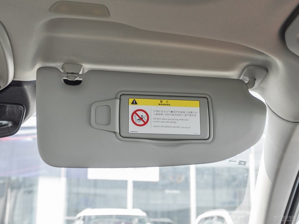 水晶白沃爾沃XC60車(chē)廂內(nèi)飾圖片