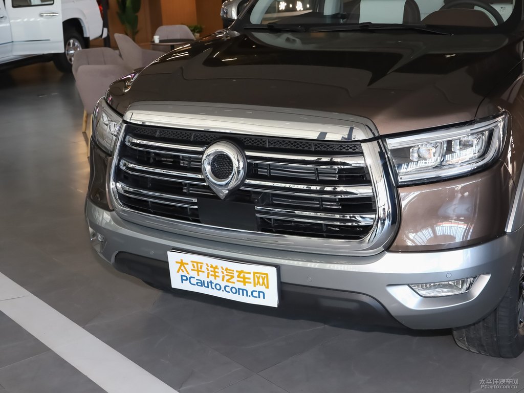 可可棕炮車頭外觀圖片