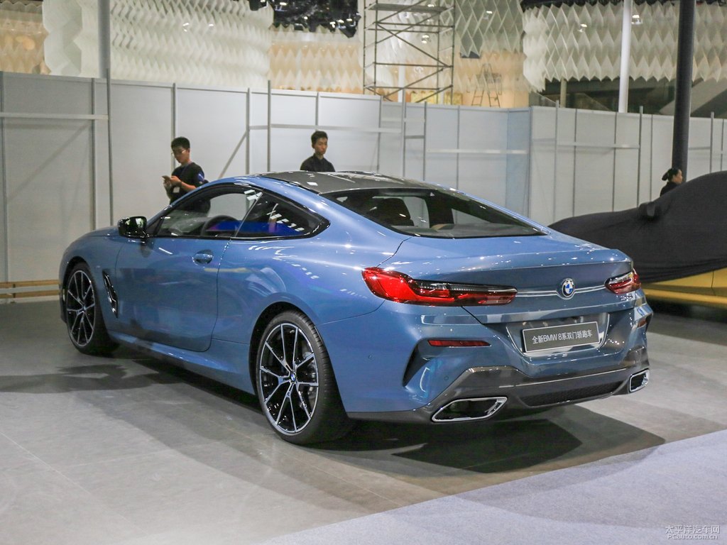R8ϵDƬ