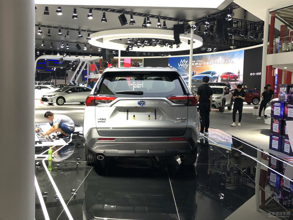 RAV4榮放圖片