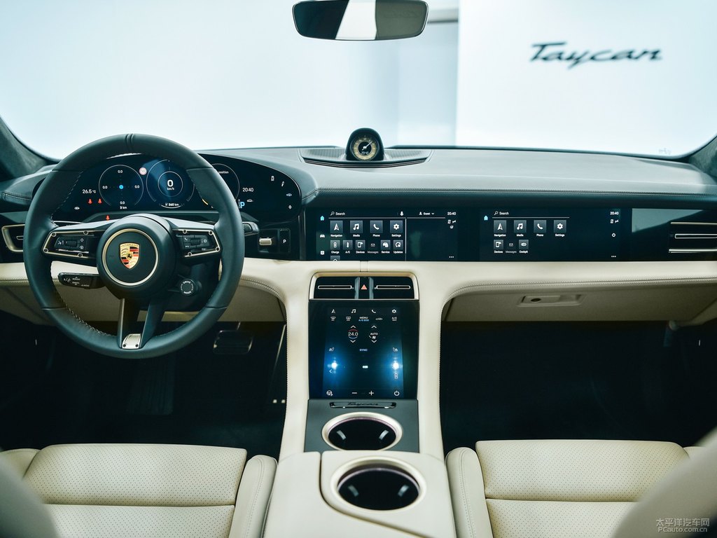 龍膽藍Taycan整車外觀外觀圖片