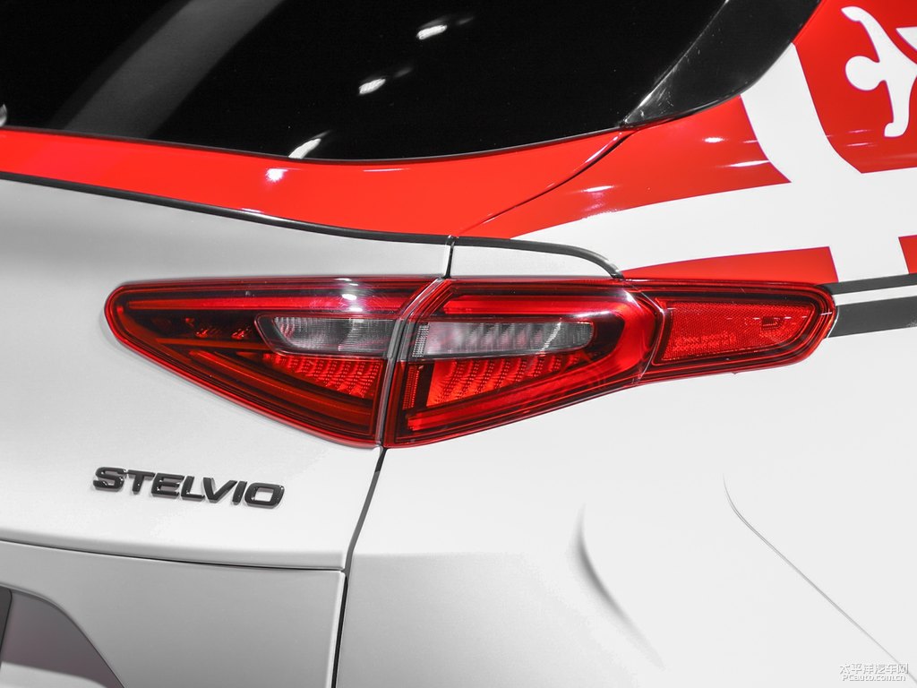 Stelvio斯坦維圖片