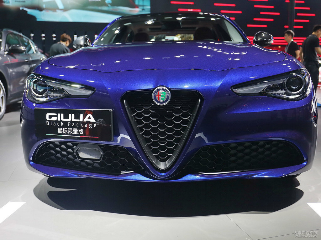 Giulia~DƬ