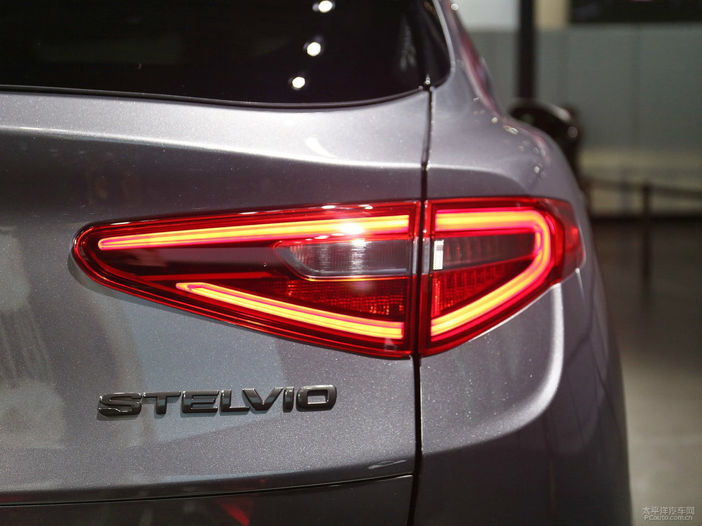 Stelvio斯坦維圖片