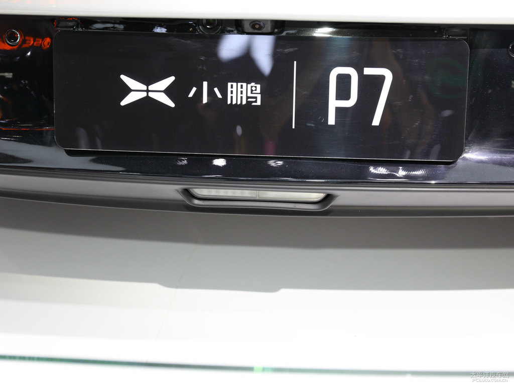 小鵬P7圖片
