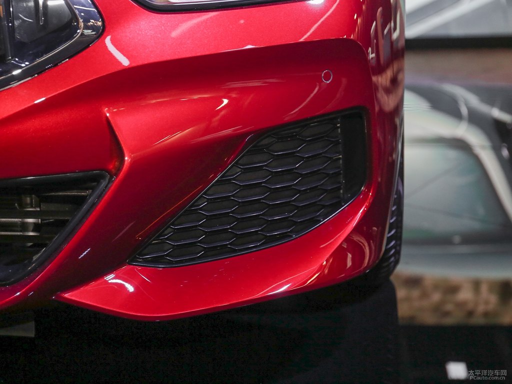 R8ϵDƬ