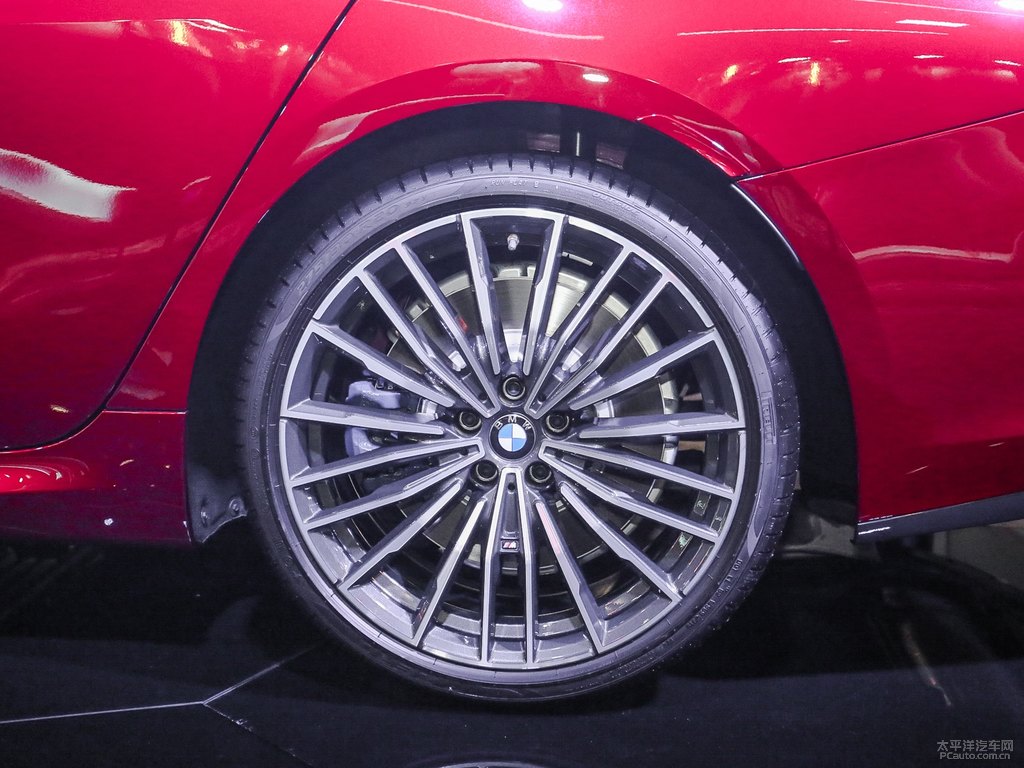 R8ϵDƬ