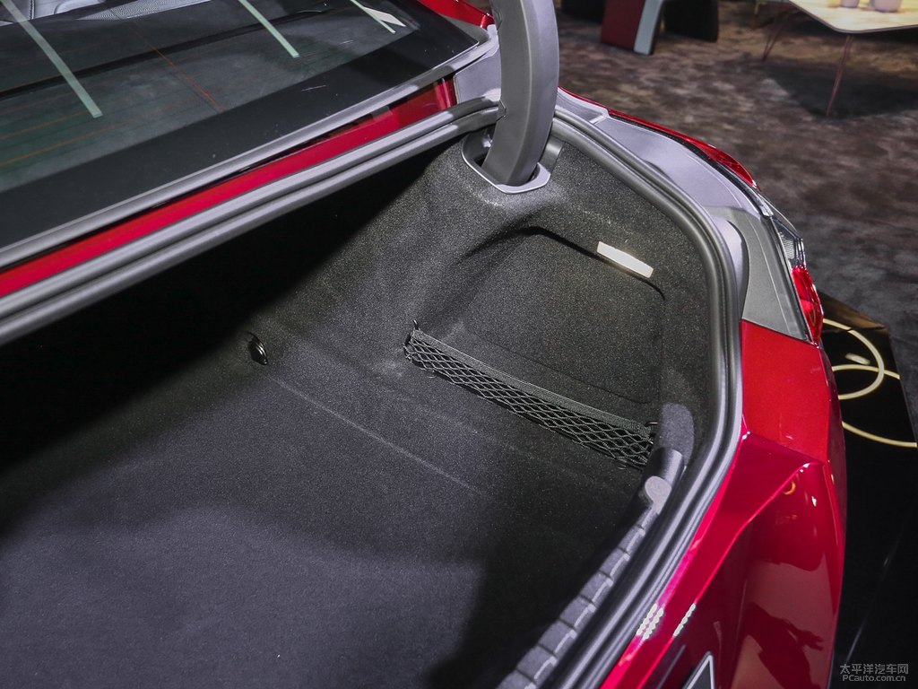 R8ϵDƬ
