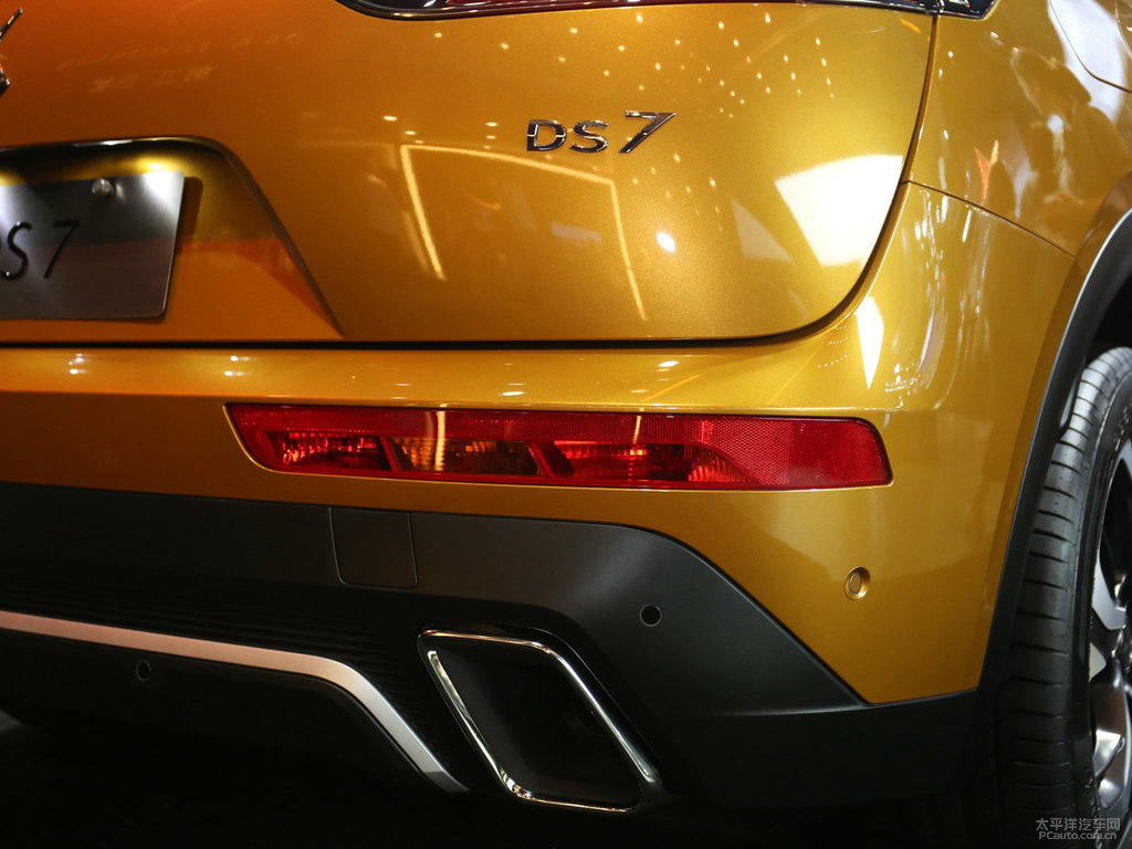 DS 7DƬ
