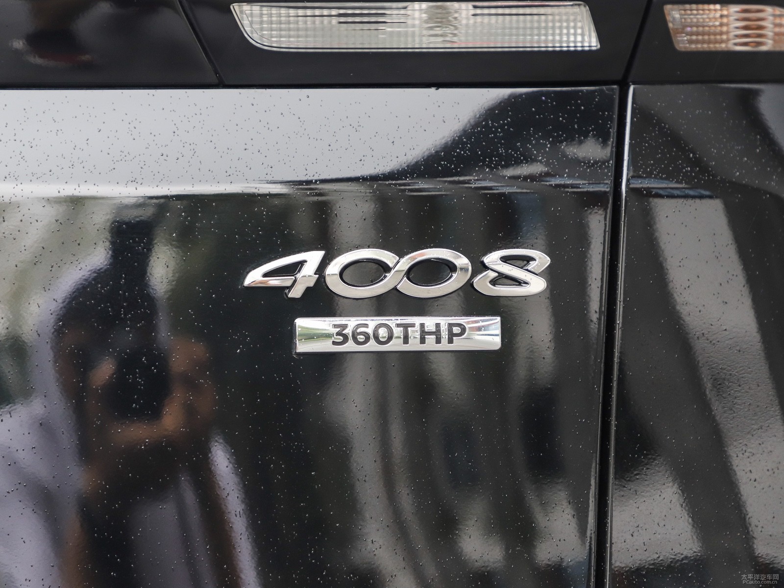標(biāo)致4008外觀高清大圖
