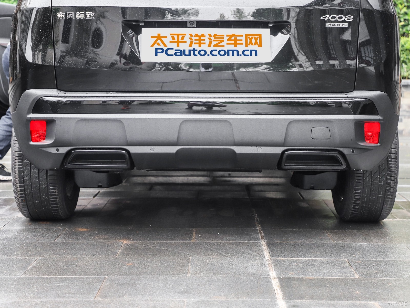 標(biāo)致4008外觀高清大圖