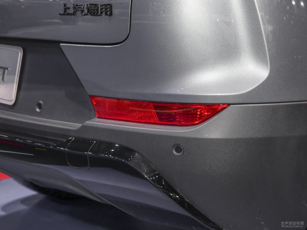 海崖灰創(chuàng)界車尾外觀圖片
