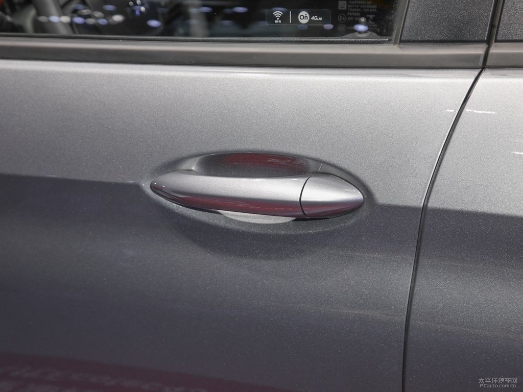 海崖灰創(chuàng)界車身外觀圖片