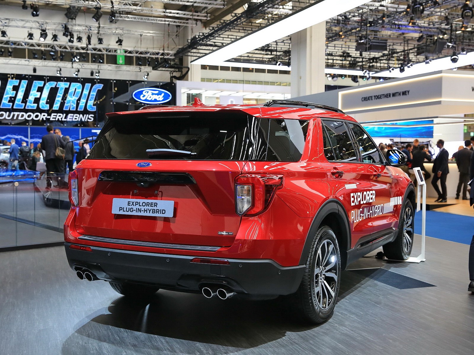 探險(xiǎn)者新能源車展高清大圖