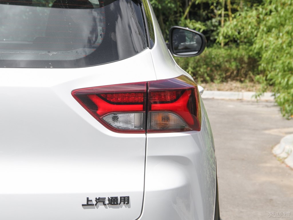 冰原白創(chuàng)界車尾外觀圖片