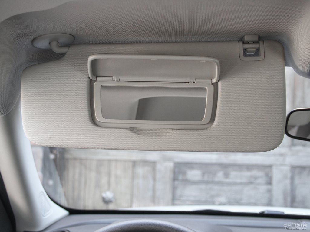 冰原白創(chuàng)界車廂內飾圖片
