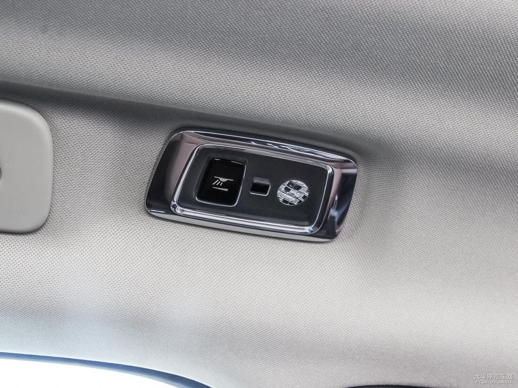 松林灰沃爾沃XC60車廂內(nèi)飾圖片