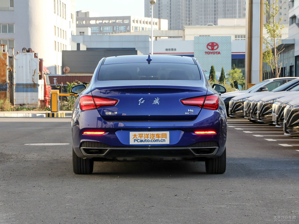 青川藍(lán)紅旗H5經(jīng)典整車外觀外觀圖片