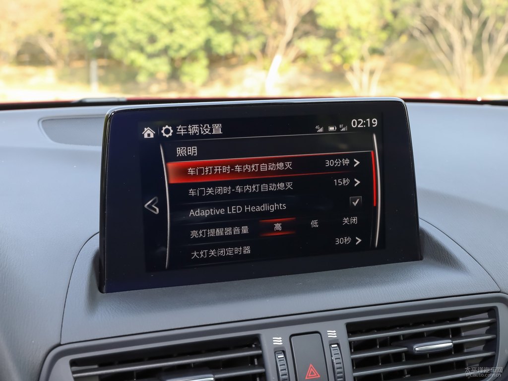 魂動紅馬自達(dá)CX-4中控內(nèi)飾圖片