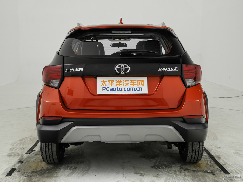 閃電橙YARiS L 致炫X車(chē)尾外觀圖片