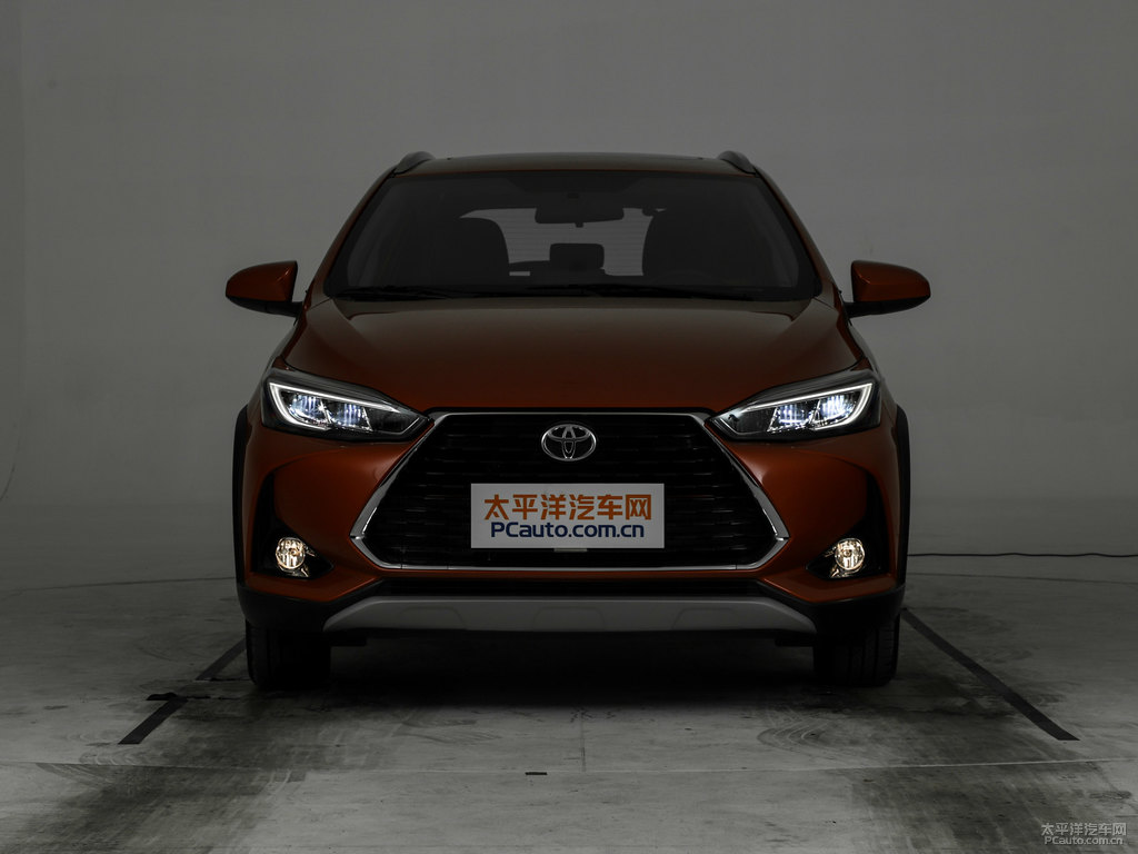 閃電橙YARiS L 致炫X車頭外觀圖片