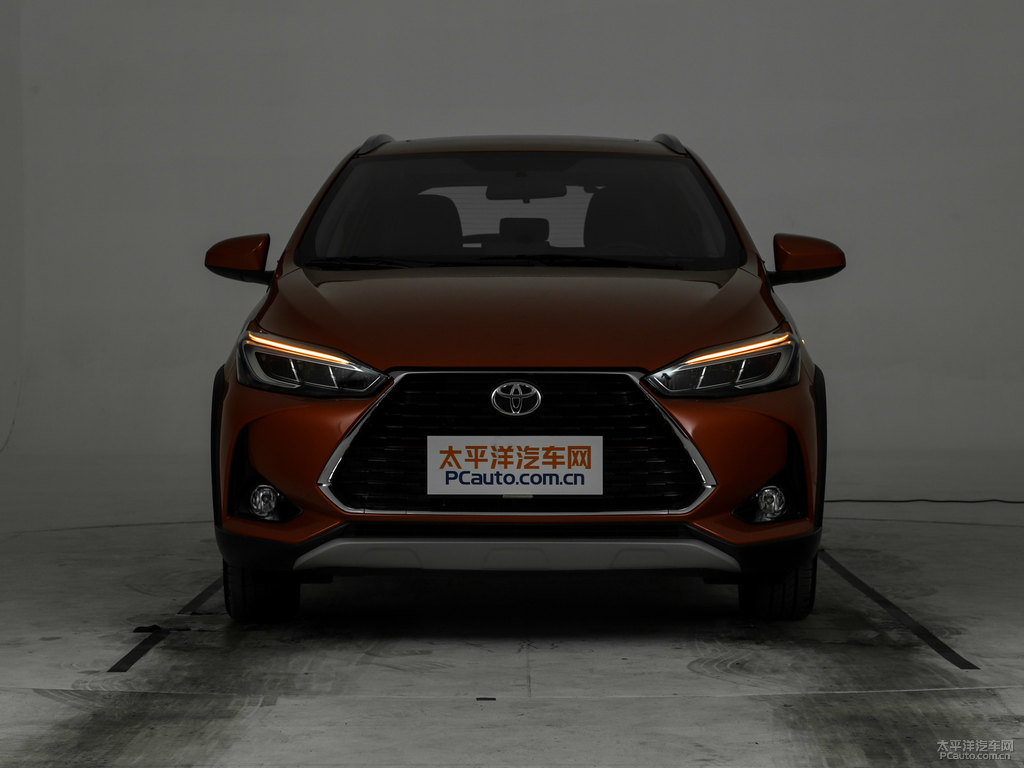 閃電橙YARiS L 致炫X車頭外觀圖片