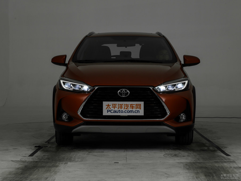 閃電橙YARiS L 致炫X車頭外觀圖片