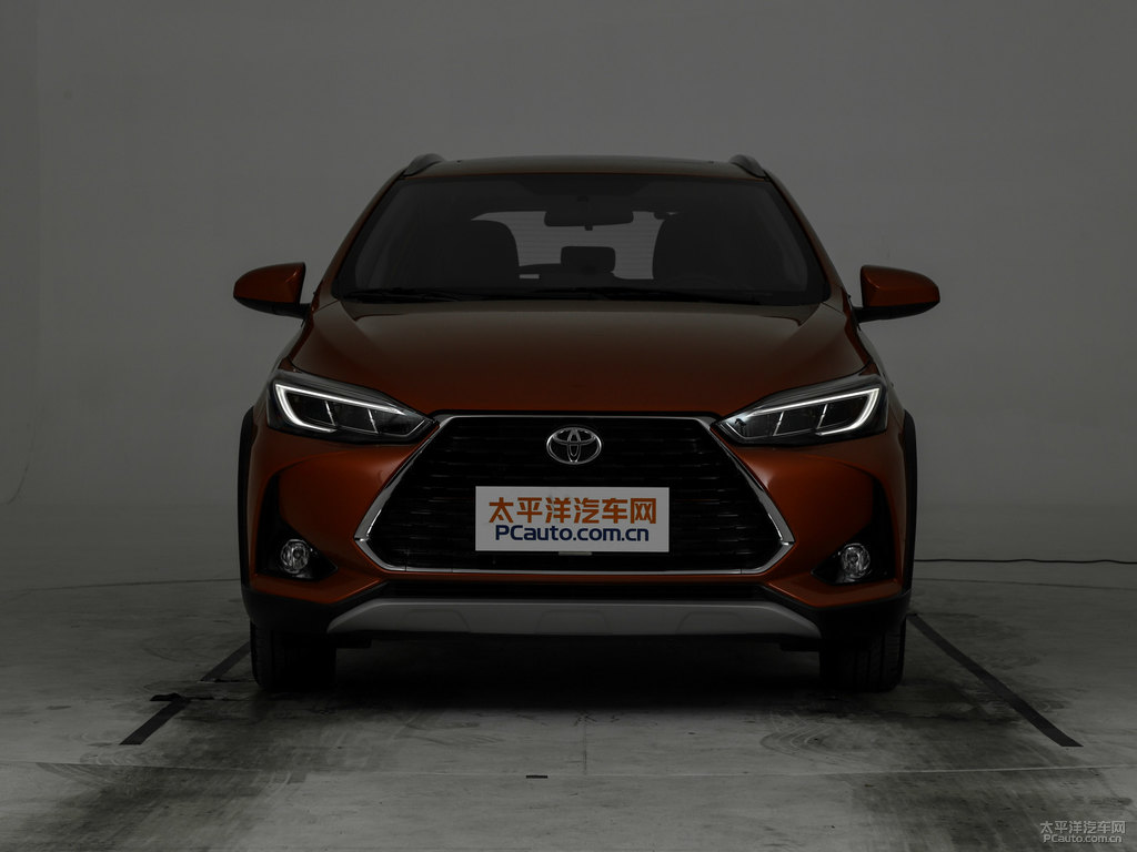 閃電橙YARiS L 致炫X車頭外觀圖片