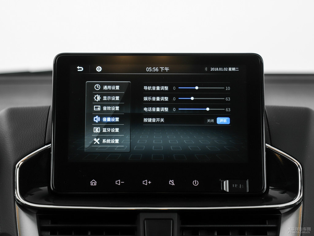 閃電橙YARiS L 致炫X中控內(nèi)飾圖片