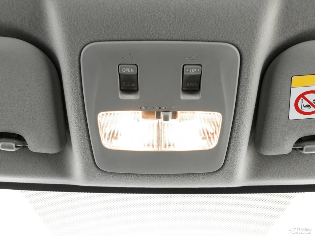 閃電橙YARiS L 致炫X車廂內(nèi)飾圖片