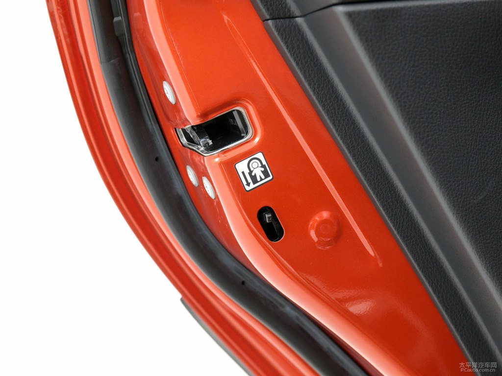閃電橙YARiS L 致炫X車廂內(nèi)飾圖片