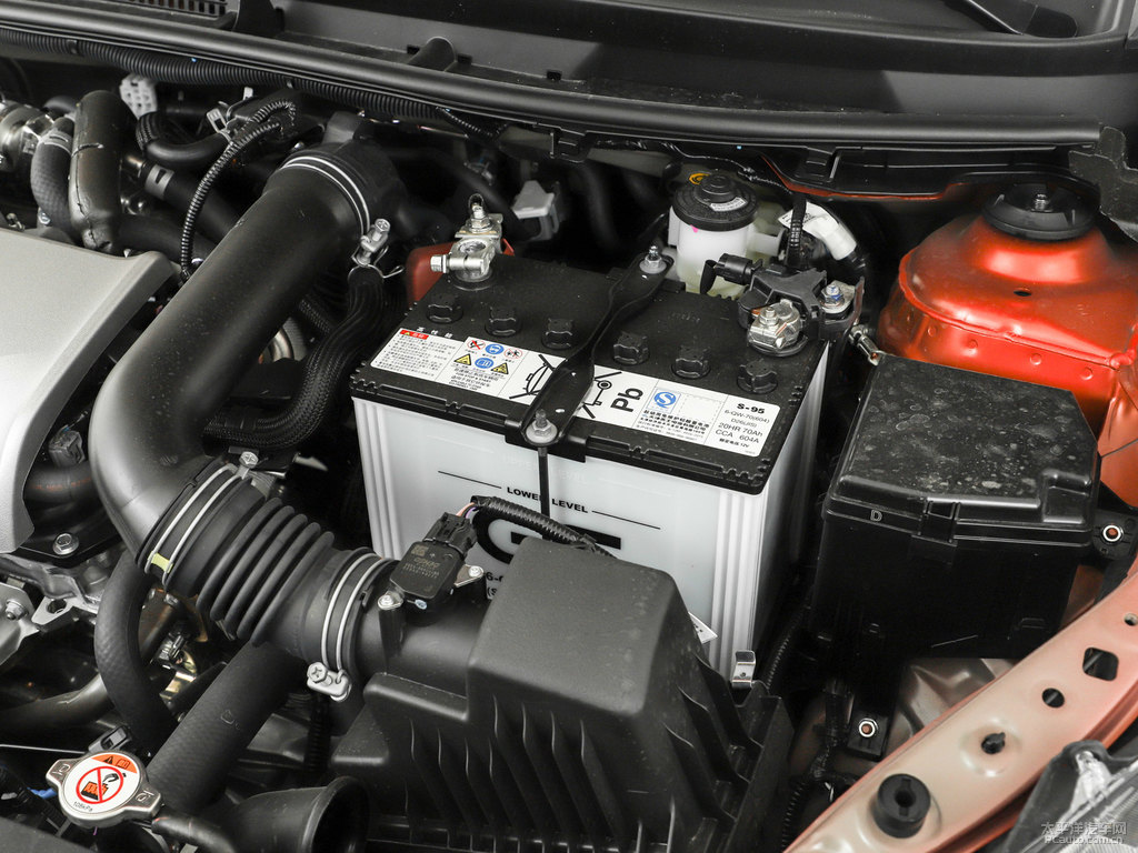 閃電橙YARiS L 致炫X發(fā)動(dòng)機(jī)其它細(xì)節(jié)圖片