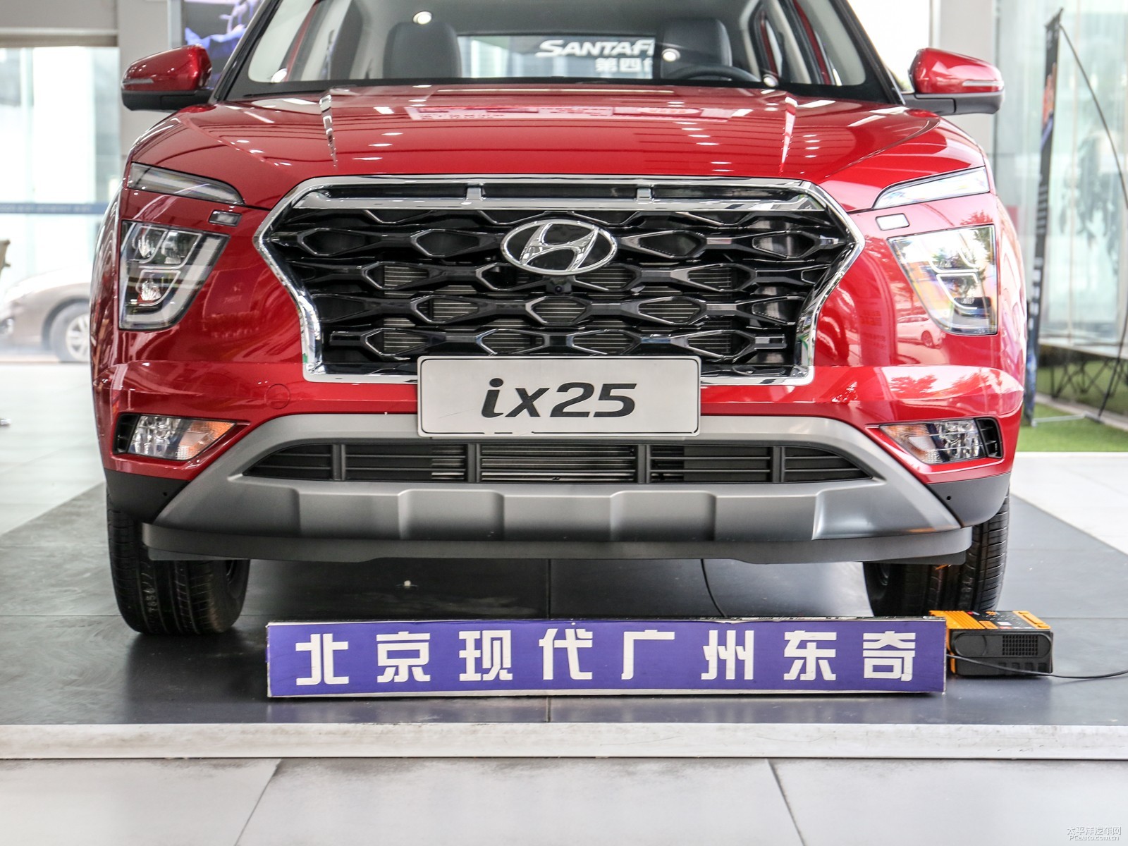 北京現(xiàn)代ix25外觀高清大圖