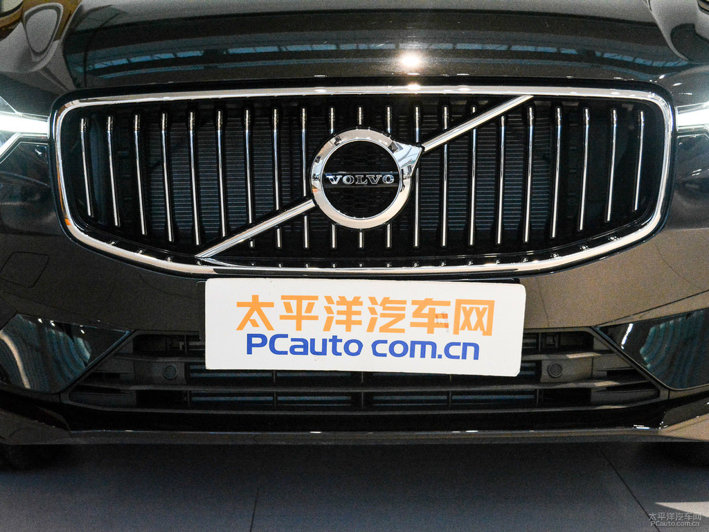 瑪瑙黑沃爾沃XC60車頭外觀圖片