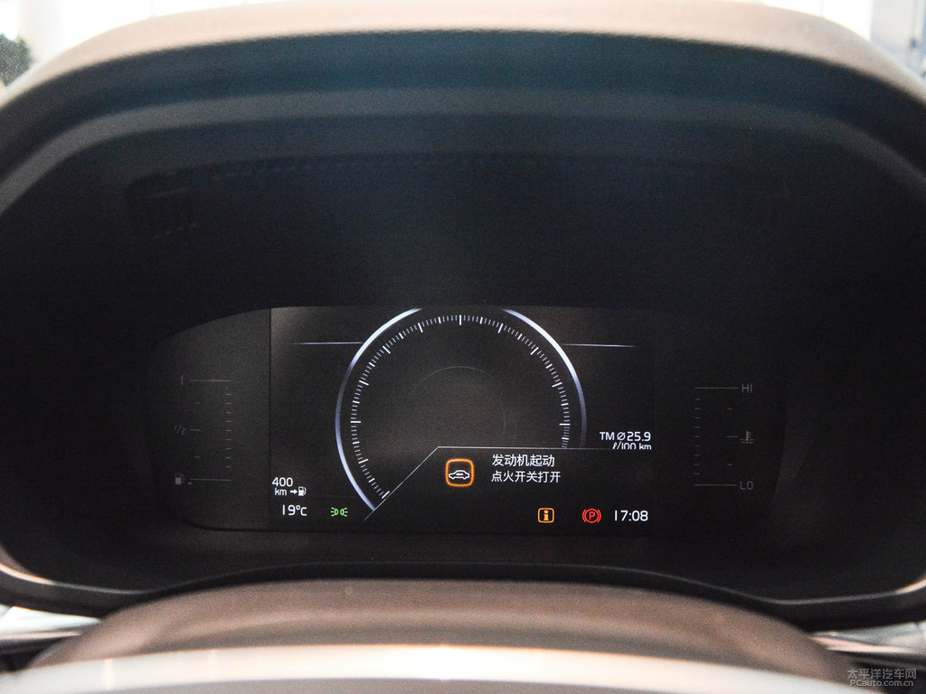 瑪瑙黑沃爾沃XC60中控內(nèi)飾圖片