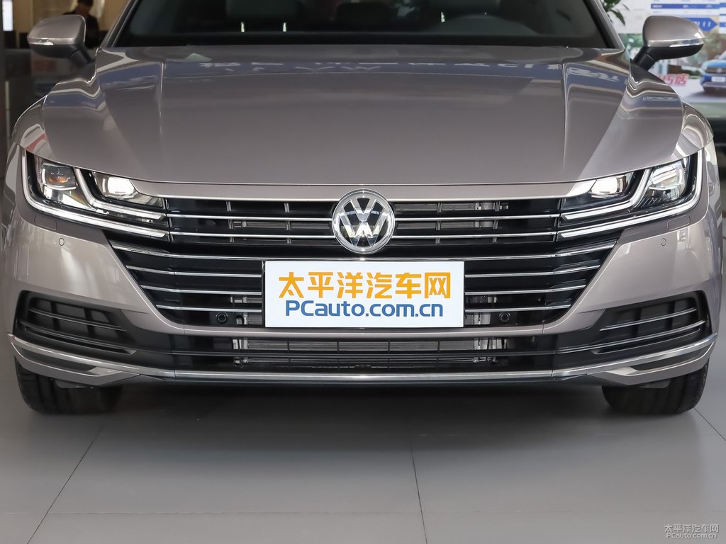 星耀金大眾CC車頭外觀圖片