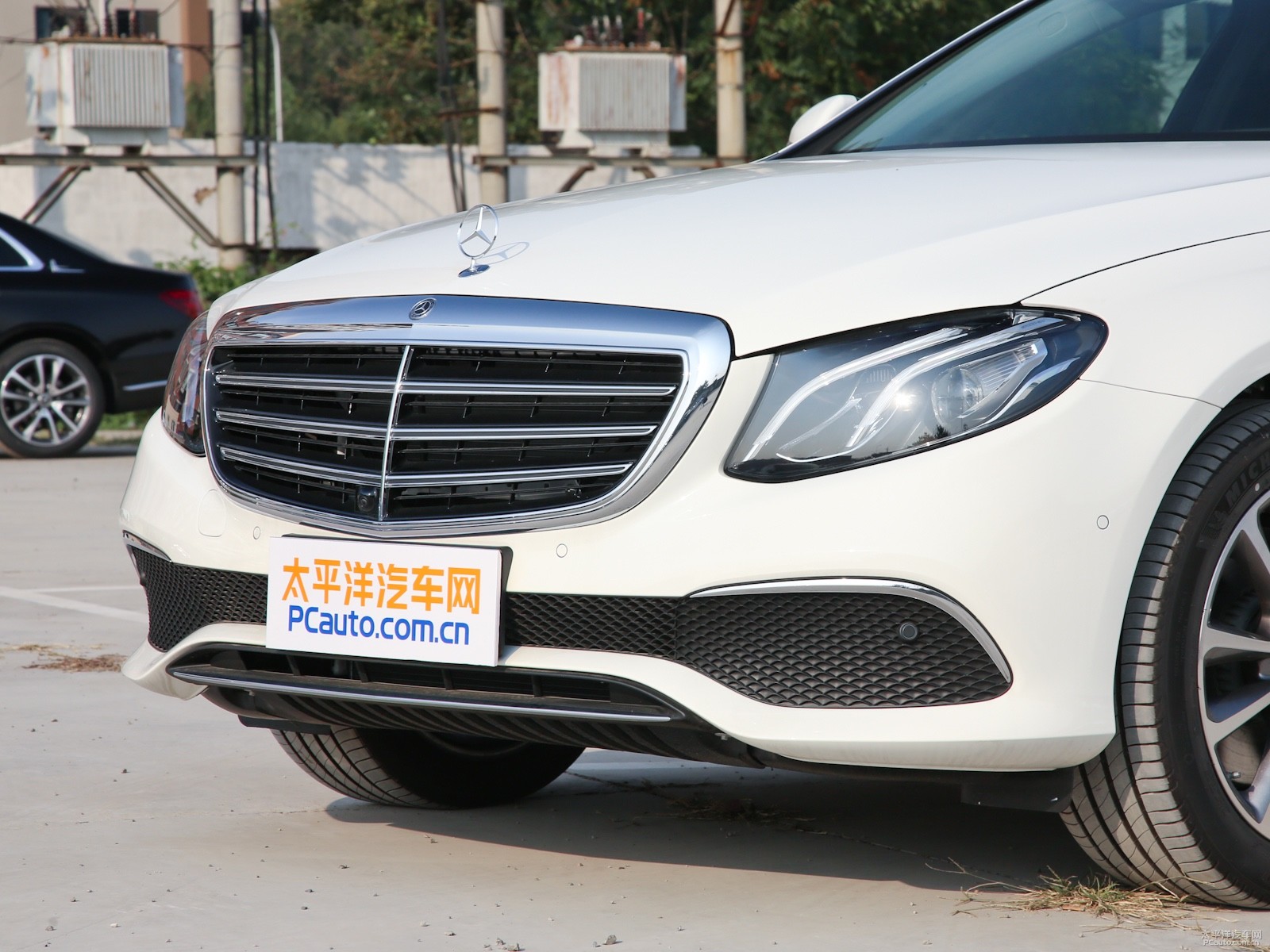 奔馳E級外觀高清大圖