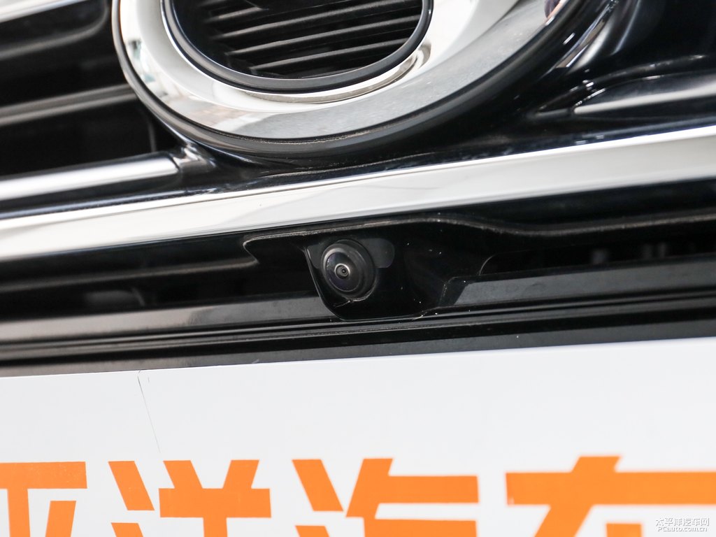 冰海藍(lán)傳祺GA6車(chē)頭外觀圖片