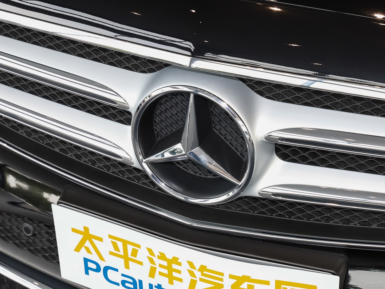 奔馳E級外觀高清大圖