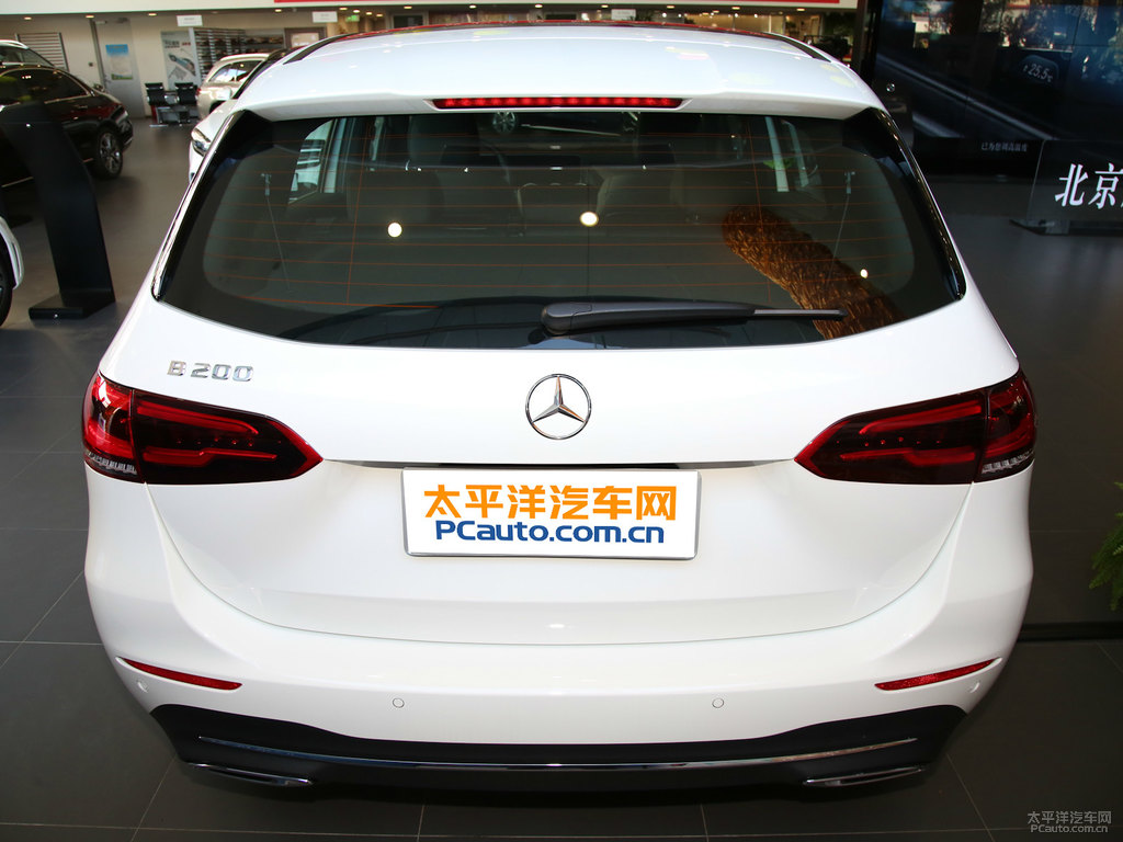 北極白奔馳B級(jí)整車外觀外觀圖片