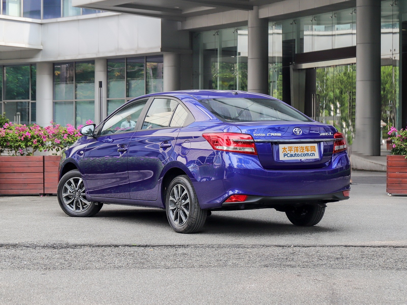 YARiS L 致享外觀高清大圖