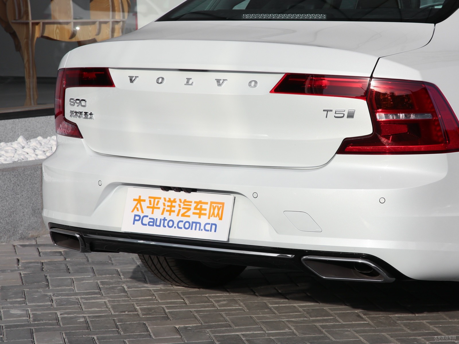 沃爾沃S90外觀高清大圖
