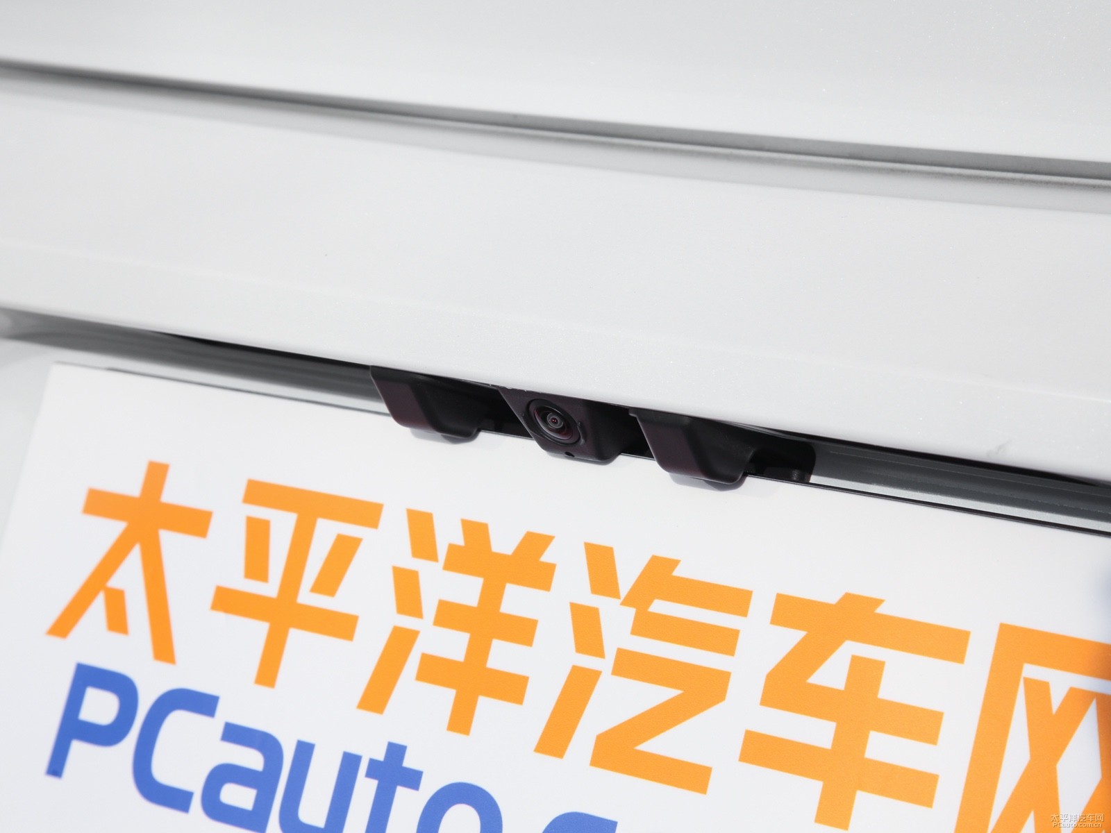 沃爾沃S90外觀高清大圖