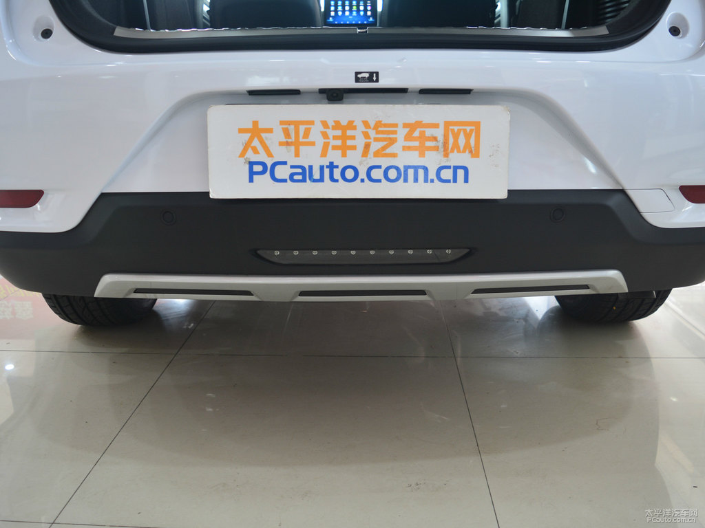 陶瓷白唐車尾外觀圖片