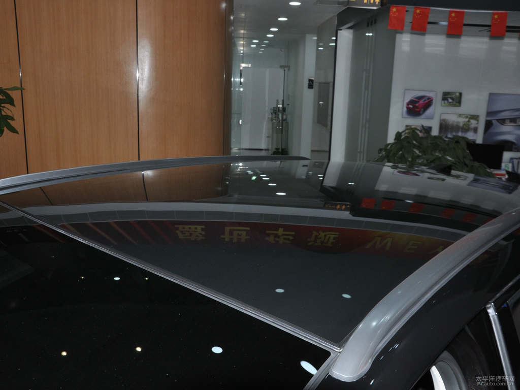 炫晶黑魏牌 VV5車身外觀圖片