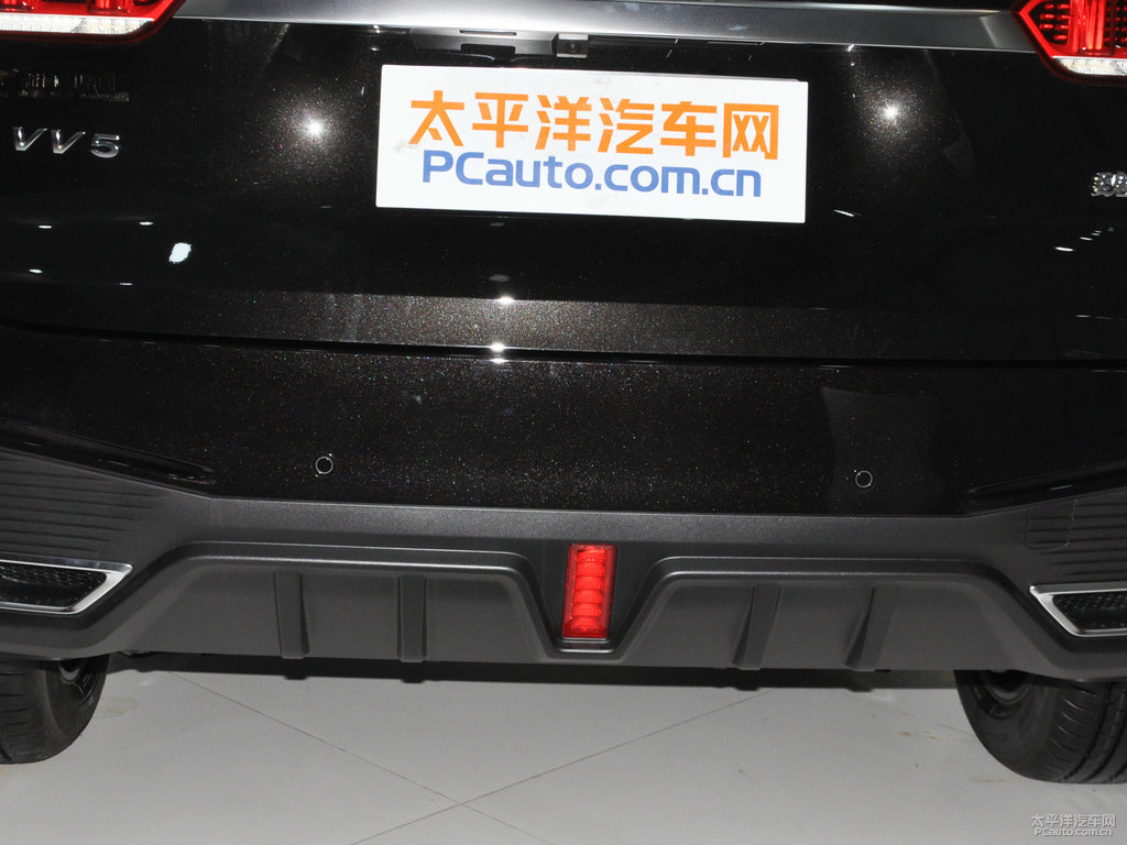 炫晶黑魏牌 VV5車尾外觀圖片