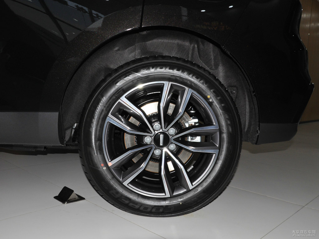 炫晶黑魏牌 VV5車身外觀圖片